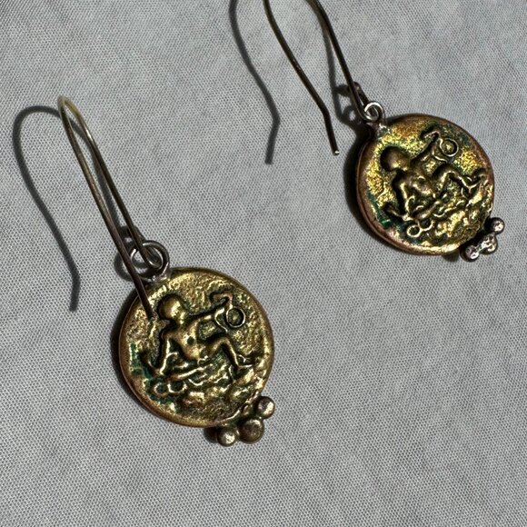 Gold Intaglio Cameo Roman Coin Style Drop Earrings - Picture 9 of 10